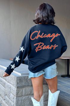 CHICAGO BEARS RADIANT ENERGY EMBELLISHED STAR SLEEVE CREWNECK PULLOVER Chicago Bears Outfit Woman, College Tailgate Outfit, Chicago Bears Hoodie, Puff Vinyl, College Tailgate, Business Girl, Tailgate Outfit, Gameday Couture, Radiant Energy