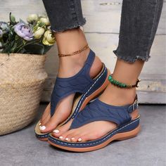 Looking for the perfect summer sandal? Look no further than our Oxford Women Sandals Flats Slippers! Made from PU leather, these sandals are not only stylish but also comfortable. The belt buckle design is both unique and fashionable. The Rome fashion women slides are perfect for any summer outfit. Whether you're headed to the beach or just running errands, our summer sandals will have you looking your best. Order yours today and be ready for summer fun! Get yours today! Secure Checkout Via Mast Comfy Flip Flops, Rome Fashion, Summer Shoes Wedges, Arch Support Sandals, Supportive Sandals, Large Size Womens Shoes, Orthopedic Sandals, Women Platform Shoes, Roman Fashion