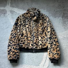 Girls Size Xl/Xg 15-17 (Fits Like A Womens' Size Medium) Zip Up With Circle Toggle Ribbed Waist And Cuffs Outside Pockets Poly Lined Never Worn No Rips Or Stains Animal Print, Leopard, Cheetah Leopard Puffer Jacket, Winter Leopard Print Outerwear With Faux Fur Trim, Hooded Leopard Print Winter Outerwear, Luxury Women's Leopard Print Fur Coat, Fitted Leopard Print Faux Fur Outerwear, Plush Animals, Black And Tan, Faux Fur, Zip Ups