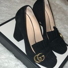 Gucci's Signature Goldtone Interlocked G's. Simply The Perfect Elegant Black Pumps. Designer Suede Heels For Office, Designer Suede Block Heels, Designer Suede Block Heel, Gucci Pumps, Shoes Gucci, Gucci Shoes, Black Pumps, Shoes Women Heels, Shoes Heels