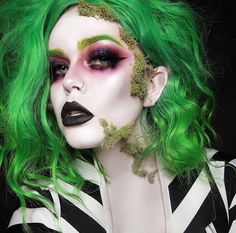 Creative Handicraft, Ghost Makeup, Makeup Zombie, Makeup Clown, Beetlejuice Costume, Halloween Make-up Looks, Halloweenský Makeup