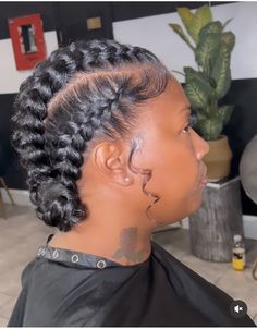 Butterfly Braids, Scalp Braids, Natural Twist, Curly Hair Beauty, Cornrow Braids, Natural Twists, Feed In Braids Hairstyles, Messy Braids, Updo Styles