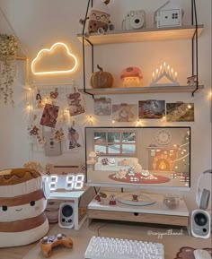 Buku Diy, Playing Fortnite, Lovely Sunday, Cozy Desk, Study Desk Decor, Gamer Room Decor, Desk Inspo, Cute Bedroom Ideas, Pinterest Room Decor