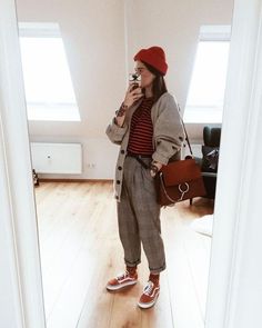 Perfect Winter Outfit, Look Retro, Ski Chalet, Hipster Outfits, Trending Fashion Outfits, Outfit Trends, Urban Street Style, Mode Inspo, Casual Winter Outfits