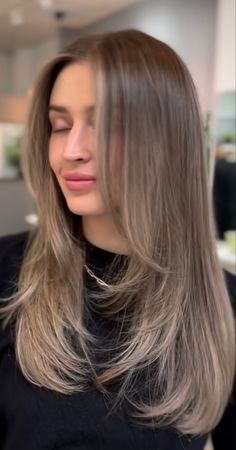 Middle Length Hair, Middle Hair, Hair Layers, Haircuts For Medium Length Hair, Brunette Hair With Highlights