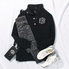 black sweatshirt tunic with onyx leopard leggings ootd Black Crew Neck Top With Monogram Print, Black Monogram Print Crew Neck Top, Winter Monogram Print Long Sleeve Outerwear, Winter Monogram Long Sleeve Sweatshirt, Casual Long Sleeve Monogram Sweatshirt, Leggings Ootd, Monogram Pullover, Mommy Fashion, Leopard Leggings