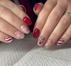 Santa Nails, Red Christmas Nails, Sleeper Sofas, Comfy Seating, Simple Gel Nails, Casual Nails, Sectional Sleeper Sofa, Metallic Nails