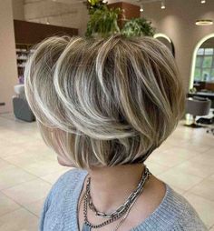 21 Trendiest Layered Pixie Haircuts for Thick Hair Haircuts For Women Blonde, Different Haircuts For Women, Different Haircuts, Short Layered Hairstyles, Layered Pixie Haircuts, Highlights Ombre, Brunettes Highlights