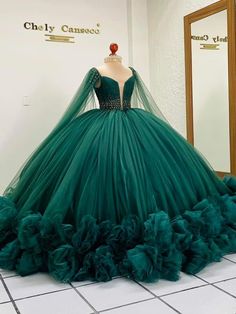 Dark Green Quinceanera Dresses, Emerald Green Ball Gown, Slytherin Dress, Emerald Green Quinceanera Dresses, Green Quinceanera Dresses, Mexican Quinceanera Dresses, Green Quince, Princesa Tiana