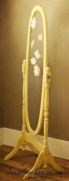 I have got to find an old mirror - this would be a fabulous craft show display!!!!  Or put "s" hooks on it and hang jewelry from it! Now I just need more jewelry! Mirror Redo, Display Hooks, Chicken Wire Frame, Bow Display, Jewerly Organizer, Antique Booth, Old Mirror