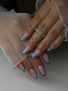 Saturno Nails Designs, Blue Chrome Tips, Saturno Nails, Blue Nail Tips, Nail Elegant, Nail Art Idea, Nail Aesthetic, Aesthetic Nail