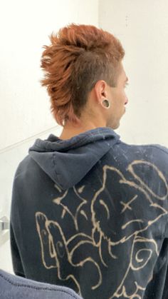 Shaggy Mohawk, Diy Mohawk, Short Mohawk, Punk Rock Hair, Mohawk Haircut, Mohawk Mullet, Mullet Haircut, Mohawks, Bleached Shirt