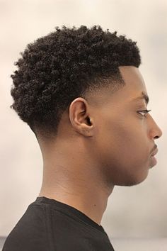 Tapered Haircut Black, Taper Fade Afro, Afro Hair Fade, Black Man Haircut Fade, Temp Fade Haircut, Blowout Haircut, Taper Fade Short Hair, Fade Haircut Curly Hair