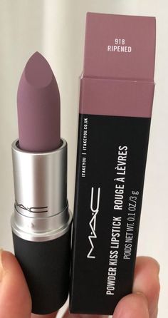 Top Mac Lipsticks, Natural Lipstick Shades, Mac Makeup Lipstick, Lipstick Colours, Mac Lipstick Colors, Storybook Cosmetics, Lipstick Colour, Mac Cosmetics Lipstick