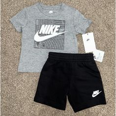 New!!! With Tags Nike Casual Cotton Sets, Casual Nike Cotton Sets, Casual Cotton Nike Sets, Black Graphic Print Playwear Sets, Black Graphic Print Sets For Playwear, Nike Sets With Letter Print And Short Sleeve, Casual Black Sports Sets, Gray Playwear Sets For Summer, Casual Black Sets For Sports