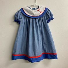 Vintage Girls Dress 6 Union Made Youngland Stripes Double Bib Collar. Good Used Condition. There’s an untreated stain, on the right side of the bib collar. I can’t tell if there are stains on the stripes, or my eyes are playing tricks on me. Girls Size 6 Pit to pit 15 inches Shoulder to hem 23 inches Thanks for looking! Spring School Dress With Peter Pan Collar, Fitted Doll Collar Dress For School, Casual Cotton Dress With Peter Pan Collar, Retro Short Sleeve School Dresses, Preppy Cotton Dress For Playtime, Retro Cotton School Dress, Vintage Girls Dresses, Bib Collar, Union Made