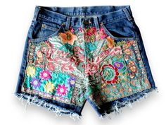 Vintage Denim Cutoff Jean Shorts / Lee Vintage /embroidery - Etsy Vintage Floral Embroidered Bottoms For Summer, Vintage Jeans With Built-in Shorts For Spring, Vintage Embroidered Summer Bottoms, Bohemian Shorts For Spring, Spring Bohemian Shorts, Patchwork Cutoff Jean Shorts For Summer, Summer Patchwork Cutoff Jean Shorts, Denim Jean Shorts For Festival, Denim Shorts For Summer Festival