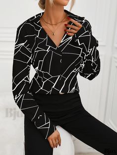 Bjux - Womens Elegant V Neck Long Sleeve Blouse in Geo Print Design - A Simple Yet Stylish Addition to Your Clothing Collection Elegant Shirt, Geo Print, Types Of Shirts, Collar Styles, Print Patterns, Sleeve Blouse, Types Of Sleeves, Going Out, Print Design