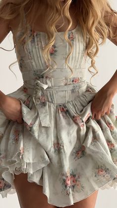 The Lola Dress – wildroseandsparrow Pastel Country Aesthetic, Cottage Dress Aesthetic, Floral Sundress Outfit, Pelo Ondulado Natural, Main Character Dress, Dress And Corset, Dresses Cottagecore, Long Floral Dress, Venice Photos