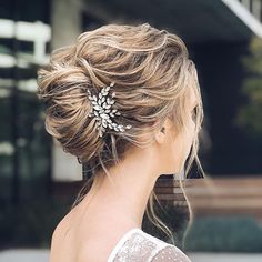 Side Up Hairstyles, French Twist Updo, Twist Updo, Wedding Hair Side, Roll Hairstyle, Twisted Updo, French Twist Hair