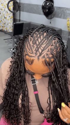 70 Flip Over Fulani Braids Hairstyles For 2024 Freestyle Fulani Braids, Freestyle Fulani, Flip Over Fulani Braids, Fulani Braids Hairstyles, Cornrows With Box Braids, Hair Braid Designs, Black Kids Braids Hairstyles, Black Hair Video, Lemonade Braids Hairstyles