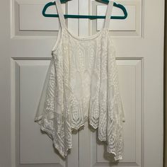 Nwt Xhilaration By Target Top. Size Medium. Off-White Sleeveless Top. No Rips Tears Or Pulls. Comes From A Pet Friendly And Non-Smoking Home. White Stretch Tank Top With Lace Detail, White Stretch Lace Tank Top, White Festival Tank Top, White Lace Tank Top For Spring, White Stretch Bohemian Top, White Bohemian Stretch Top, White Bohemian Tank Top For Summer, White Bohemian Tank Top For Spring, White Stretch Festival Top