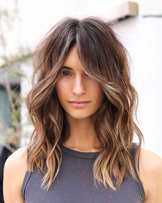 Choppy Haircuts, Textured Haircut, Thick Wavy Hair, Lob Haircut, Midlength Haircuts, Shoulder Length Hair Cuts, Haircut For Thick Hair, Mid Length Hair