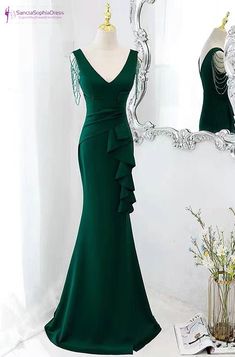 Deep Green Wedding, Formal Dress Green, Green Wedding Party, Green Wedding Guest Dresses, Party Dress Green, Green Evening Gowns, Green Evening Dress, Wedding Party Dress, Mermaid Evening Dresses