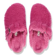 Boston Big Buckle Pink Winter Clogs, Pink Round Toe Clogs For Winter, Sheepskin Clogs, Boston Big Buckle, Birkenstock Slides, Cute Online Clothing Stores, Trendy Shoes Sneakers, Pretty Shoes Sneakers, Shoes Outfit Fashion