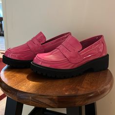 Link Pink Patent Loafer Brand New, Never Worn Casual Pink Closed Toe Loafers, Trendy Pink Flat Loafers, Trendy Pink Flat Heel Loafers, Pink Loafers, Patent Loafers, Pink Girl, Kids Shoes, Kids Shop, Loafers