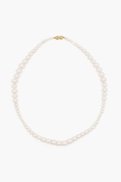 This alternative take on the classic pearl necklace, with 925 sterling silver trimmings, has altering sizes of freshwater pearls that adorn the feminine neckline, and is a true jewelry staple piece. Gold Plating: 18 karat 2 microns Material: Sterling Silver + Freshwater Pearl Length: 16.54 inch (42cm) All jewelry is nickel-free Designed in Denmark Classic Pearl Necklace, Jewelry Staples, Staple Pieces, Gold Plating, Denmark, Freshwater Pearls, Pearl Necklace, Free Design, Gold Plate