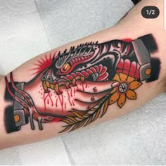 Traditional Tattoo Man, Traditional Snake Tattoo, Instagram Tattoos, Traditional Black Tattoo, Neo Tattoo, Old School Tattoo Designs