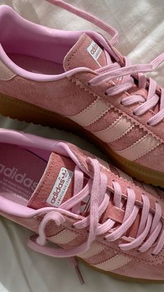 Satellite Stompers, Adidas Bermuda, Shoe Inspo, Girly Shoes, Aesthetic Shoes, Rory Gilmore