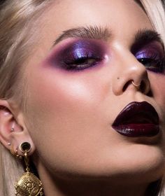 Metallic Smokey Eye, Metallic Eye Makeup, Purple Makeup Looks, Linda Hallberg, Purple Makeup, Edgy Makeup, Kesha, March 4