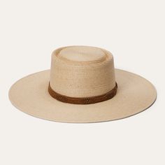 Highlands Straw Hat Modern Cowboy, Reception Outfit, Stetson Hat, Bridal Outfit, Leather Hat, Men’s Boots, Wide Trousers, Outdoor Essentials, Thigh Boot