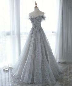 Prom Dresses Long Elegant, Prom Dress Off The Shoulder, Off The Shoulder Evening Dress, Prom Dresses Off The Shoulder, Grey Prom Dress, Off Shoulder Evening Dress, Dr Closet, Floor Length Prom Dresses, Evening Dress Floor Length