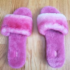 Never Worn Bright Pink, Size 6, Ugg Slippers. Slide Slipper Set On A Low Platform With A Grippy Rubber Tread Shearling Slippers, Ugg Slippers, Womens Uggs, Ugg Shoes, Slide Slipper, Bright Pink, Slippers, Size 6, Women Shoes