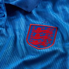 Nike 2020-21 England WOMENS Away Jersey - Blue-Red The England Stadium Away Jersey channels team pride on highly breathable fabric to help keep you cool and dry on the field or in the stands. A classic polo design is amped up with a '90s-inspired distorted Three Lions graphic that embodies the energy of England's next generation. This product is made with at least 75% recycled polyester. Nike Breathe fabric helps you stay dry and cool. Dri-FIT technology helps keep you dry and comfortable. Disto Blue Polo Shirt For Sports Season, Blue Polo Shirt For Sports Events, Blue Polo Shirt With Team Name For Sports Events, Blue Sporty Polo Shirt With Team Logo, Blue Polo Shirt For Team Events, Team Spirit Blue Polo Shirt For Team Events, Sporty Blue Polo Shirt For Sports Season, Blue Sporty Polo Shirt For Sports Season, Three Lions