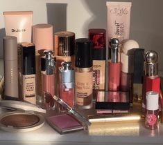 Makeup Collection Goals, Expensive Makeup, Makeup Is Life, Edgy Makeup, Fancy Makeup, Makeup Needs, Makeup Obsession, Luxury Makeup