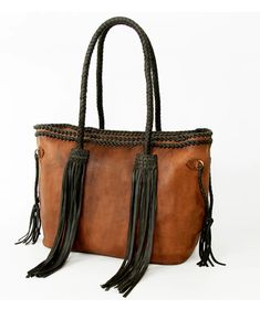 Genuine leather that we are obsessing over! Hand Braided with leather fringe and unique inside detail. Conceal Carry Purse SIZE : 16X13X8 Western Handbags, Concealed Carry Purse, Horse Supplies, Genuine Leather Bags, Leather Fringe, Material Girls, Handcrafted Leather, Women Bag, Handbag Purse