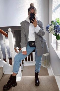 Moda urbana mujer Hipster Outfits Winter, Hoody Outfits, Trendy Outfits 2020, Outfits Con Jeans, Trendy Outfits Winter, Outfit Chic, Hipster Outfits, Casual Work Outfits, Blazer Outfits