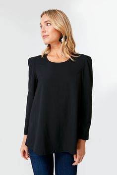 Black Bedford Top Office Look, Ladies Clothing, Simple Chic, Unique Dresses, Platform Heels, Get The Look, Scoop Neckline, Wardrobe Essentials, Party Outfit