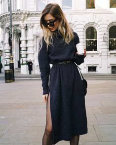 The weather in London can be, well, grey. But I don't mind the drear because there are days in mid January where I can go out in nothing but an oversized sweater dress. Just don't ask me about celsius, I speak fahrenheit 😊http://liketk.it/2ugDJ #liketkit @liketoknow.it Sweater Dress Street Style, Cozy Fall Fashion, Dress Street Style, Sweater Dress Oversized, Ombre Fashion, Grey Sweater Dress, Dress Aesthetic, Sweater Dress Midi, Beautiful Skirts