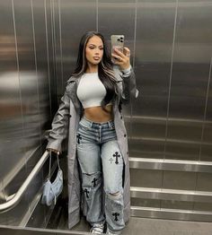 Chill Outfits, Looks Street Style, Streetwear Fashion Women, Baddie Outfits Casual, Fashion Streetwear, Cute Simple Outfits, Teenage Fashion Outfits, Looks Style