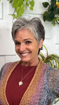 254K views · 11K reactions | Nancy Hornback's New Look! | Nancy Hornback decided to ditch the hair color to rock her grey and get a pixie! We can't get over how absolutely gorgeous her new look is!😍 Who else is... | By Calista by Maria McCool | Facebook Grey Hair Don't Care, Grey Hair Transformation, Grey Hair Color, Hairstyles Over 50, Pixie Hairstyles, Pixie Haircut, Hair Dos, Pixie Cut