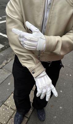 Gloves Fashion, Concept Clothing, Street Style Outfits Men, Street Fashion Men Streetwear, Futuristic Fashion, Fashion Project, White Gloves, Fashion Design Clothes, Mens Streetwear