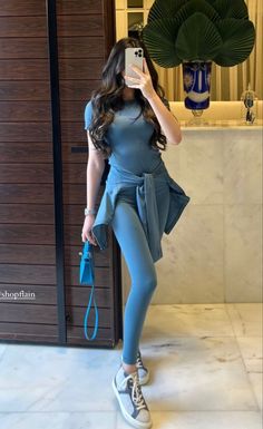 Healthy Body Outfits, Gym Wear Women Workout Outfits, Muslim Workout Outfit, Gym Fits For Women, Gym Workouts Women Outfit, Elegant Sport Outfit Woman, Gym Outfit Modest, Classy Workout Outfits