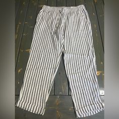 Brand New Pair Of Gap Black And White Striped Capris. Very Soft Material. White Casual Capris For Vacation, Chic Summer Bottoms From Gap, Casual White Capris For The Beach, White Casual Capris For Beach, Casual White Capris For Beach, White Casual Beach Capris, Gap Loungewear Bottoms For Summer, Gap Summer Loungewear Pants, Gap Summer Loungewear Bottoms