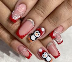 Noel Nail Art, Christmas Nails Ideas Holiday, Luv Nails, Quick Nail Art, Brown Acrylic Nails, Holiday Nails Christmas, French Tip Nail Designs, Pink Ombre Nails