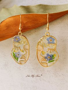 Forget Me Nots Flowers, Top In Pizzo, Pressed Flower Earrings, Forget Me Not Flower, Undying Love, Reindeer Headband, Abstract Face, Face Earrings, Elegant Pendant